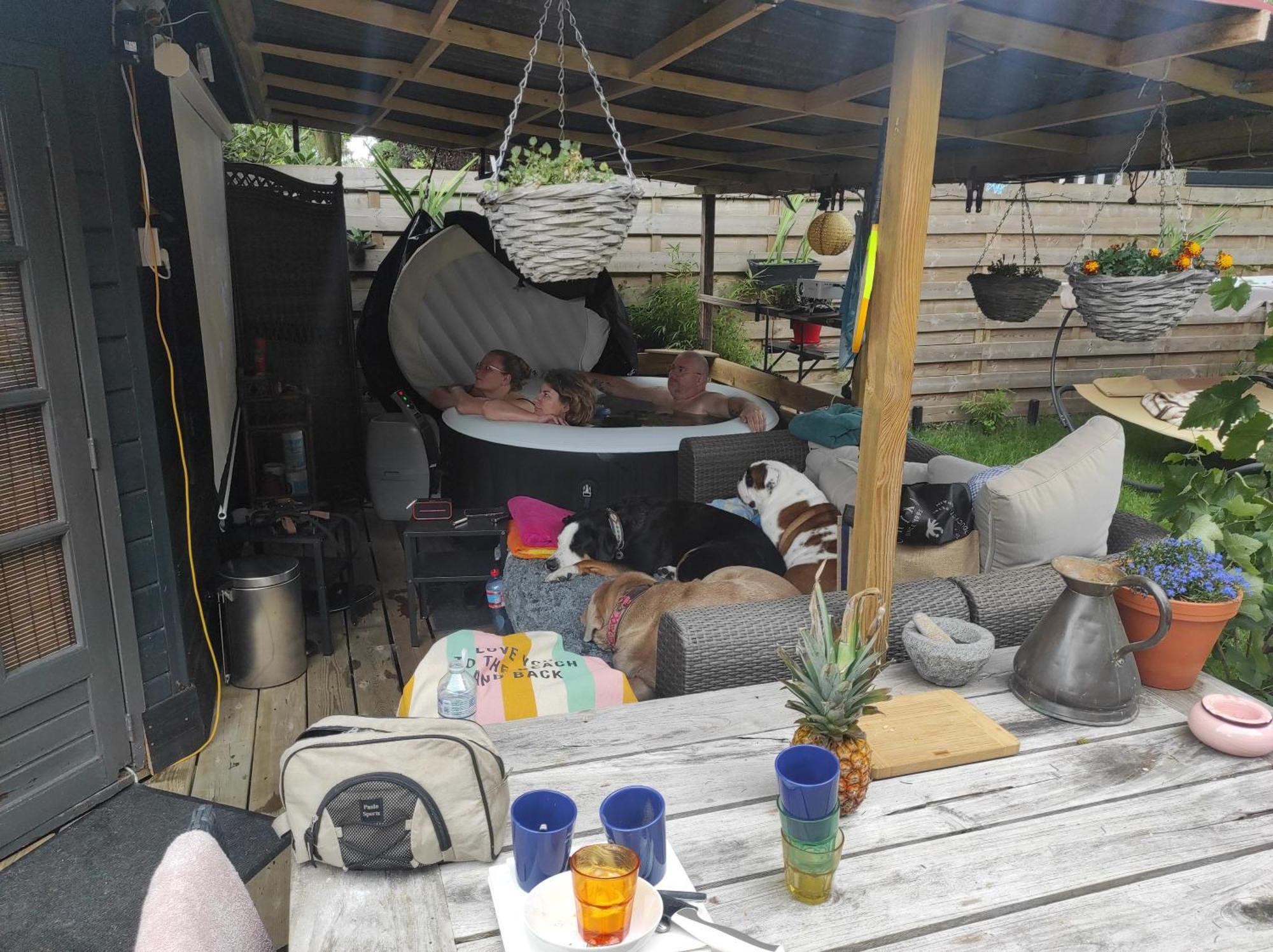 "Tempat Senang" Chalet On The Beautiful Veluwe With Airco Sauna Bbq Jacuzzi Beamer And Dog Putten Exterior photo
