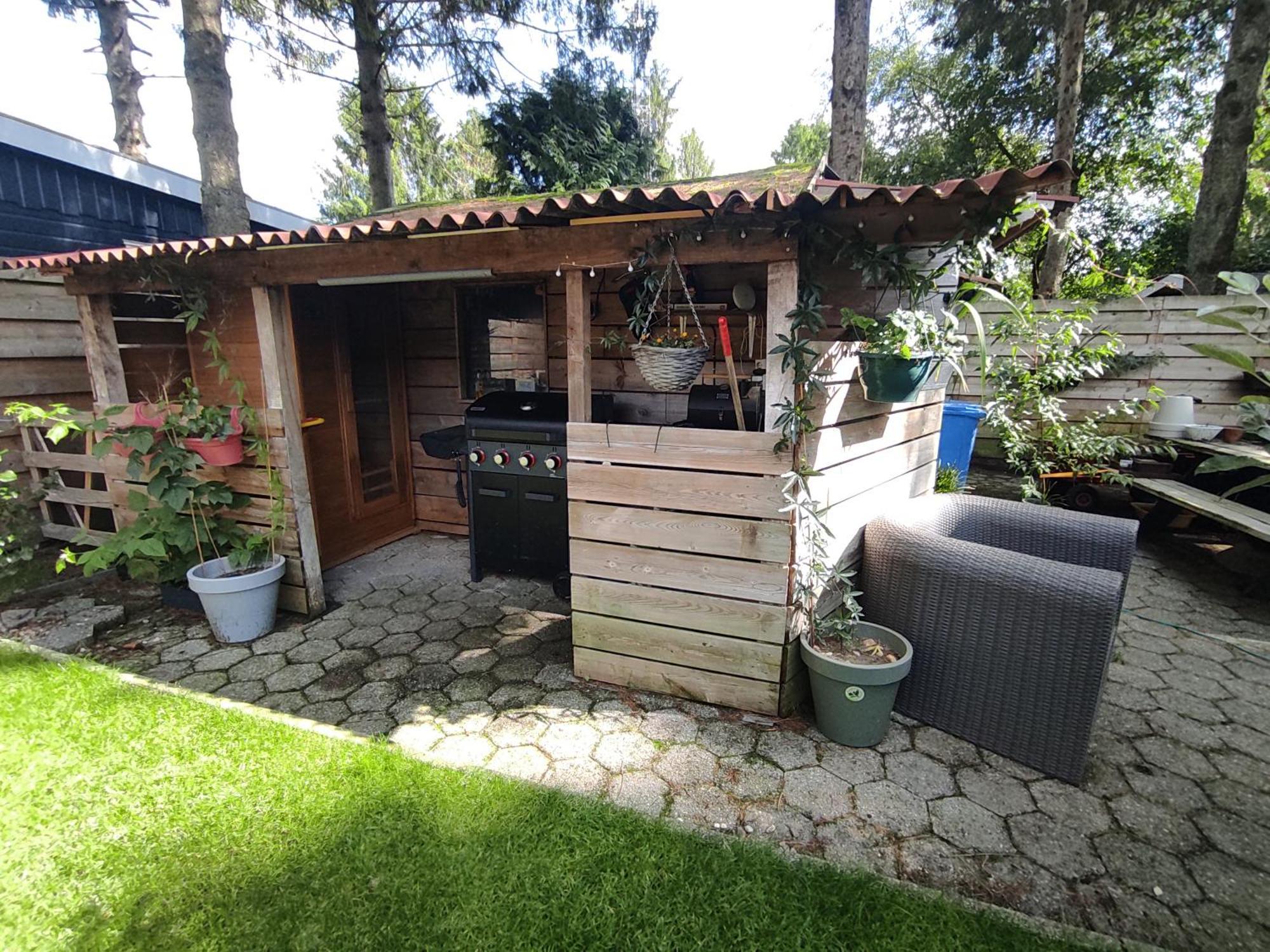"Tempat Senang" Chalet On The Beautiful Veluwe With Airco Sauna Bbq Jacuzzi Beamer And Dog Putten Exterior photo